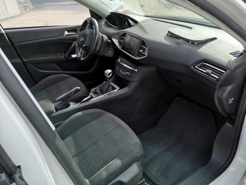 Eclairage de plafonnier pour PEUGEOT 308 2 PHASE 1 Eclairage de plafonnier pour PEUGEOT 308 2 PHASE 1