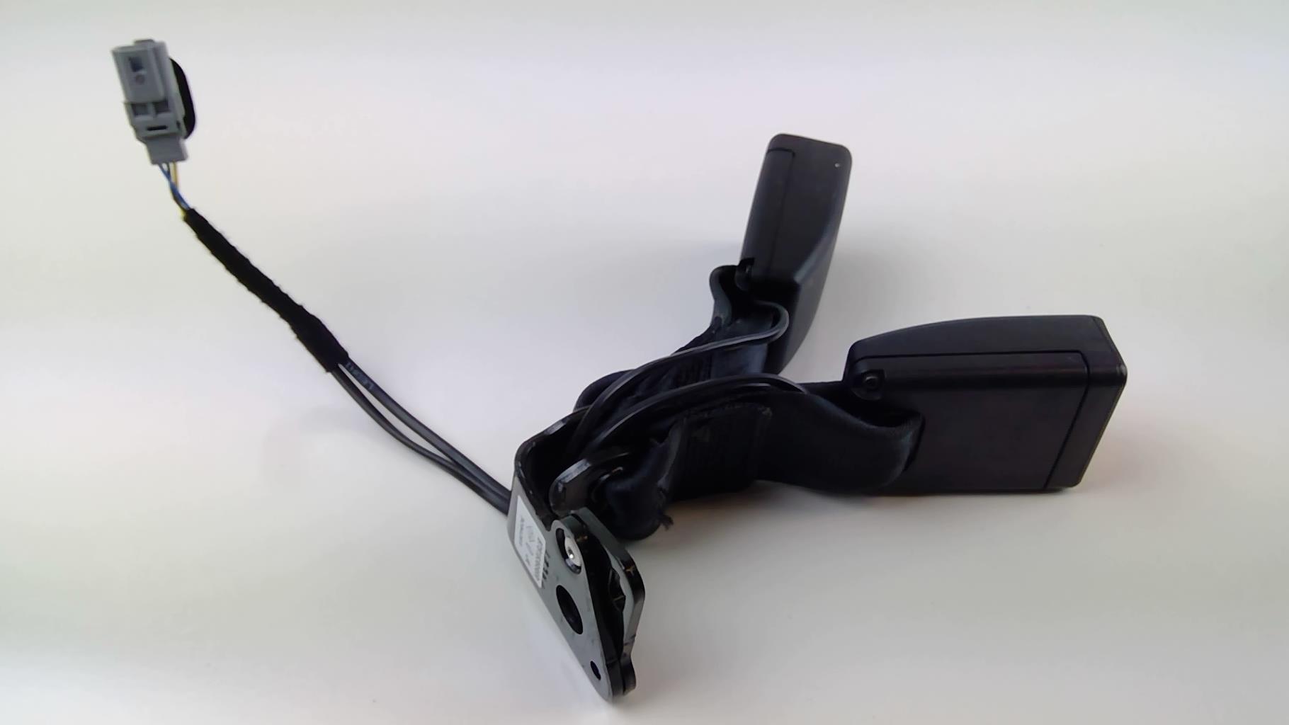 Attache ceinture arriere gauche pour RENAULT ZOE 1 Attache ceinture arriere gauche pour RENAULT ZOE 1