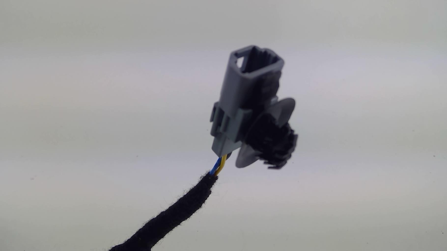 Attache ceinture arriere gauche pour RENAULT ZOE 1 Attache ceinture arriere gauche pour RENAULT ZOE 1