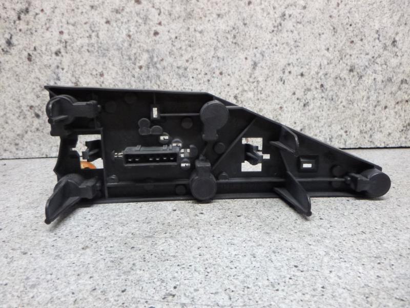 Base portalampade fanale posteriore destro PEUGEOT 406 COUPE Diésel - 1