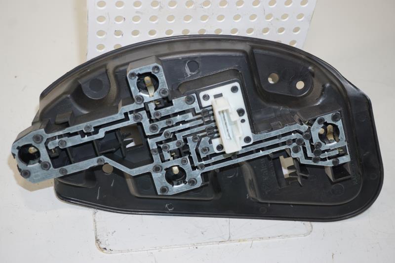Base portalampade fanale posteriore destro CITROEN C5 1 PHASE 1 Diésel - 1