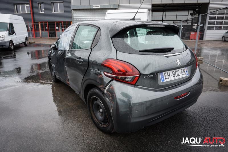 Platine feu arriere gauche pour PEUGEOT 208 1 PHASE 2 Platine feu arriere gauche pour PEUGEOT 208 1 PHASE 2