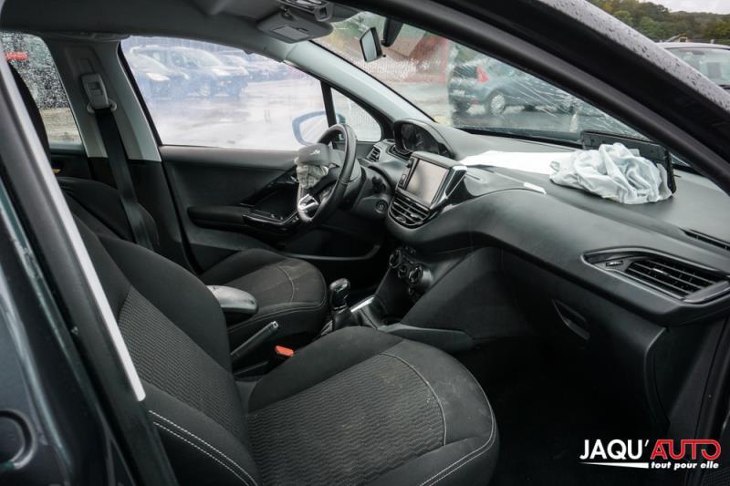 Platine feu arriere gauche pour PEUGEOT 208 1 PHASE 2 Platine feu arriere gauche pour PEUGEOT 208 1 PHASE 2
