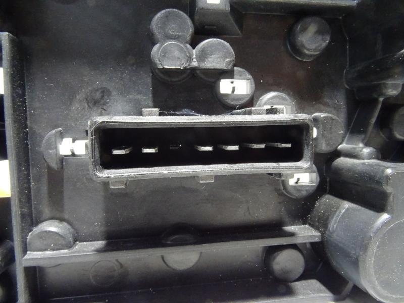 Base portalampade fanale posteriore destro PEUGEOT 406 COUPE Diésel - 1