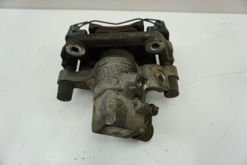 Pinza freni posteriore destra FORD FOCUS 3 PHASE 2 BREAK Diésel - 1