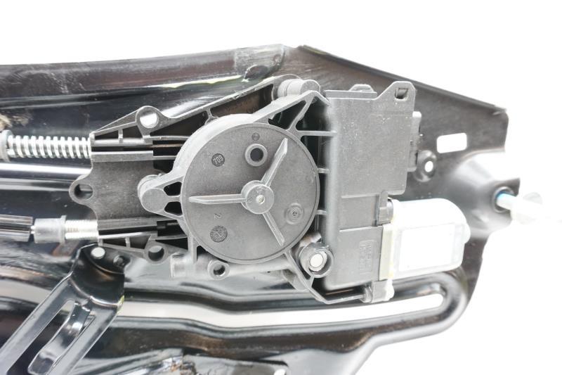 Alzacristalli elettrico posteriore sinistro PEUGEOT 308 1 PHASE 1 CABRIOLET Diésel - 1