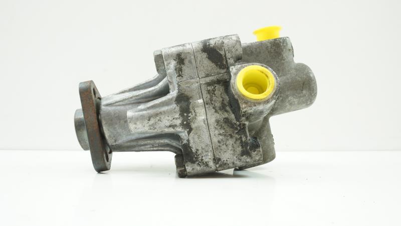 Pompe de direction AUDI A8 1 PHASE 2 Diesel - 1