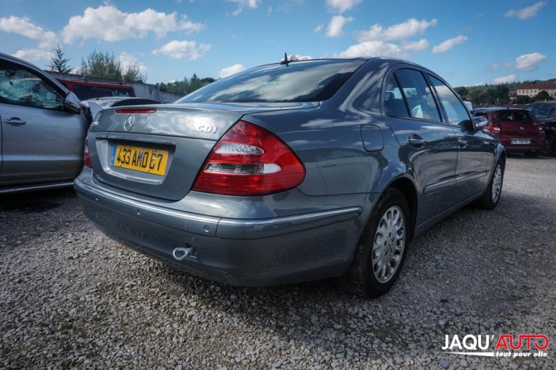 Bras inferieur avant droit pour MERCEDES CLASSE E 211 PHASE 1 Bras inferieur avant droit pour MERCEDES CLASSE E 211 PHASE 1