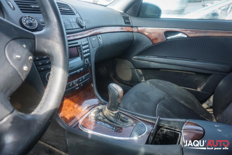 Bras inferieur avant droit pour MERCEDES CLASSE E 211 PHASE 1 Bras inferieur avant droit pour MERCEDES CLASSE E 211 PHASE 1