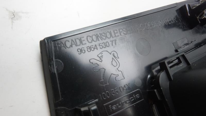 Consolle centrale (interno in plastica) PEUGEOT 508 1 PHASE 1 Gasolina - 1