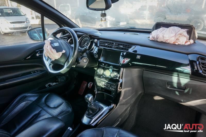 Baguette de porte arriere gauche pour CITROEN DS3 PHASE 1 Baguette de porte arriere gauche pour CITROEN DS3 PHASE 1