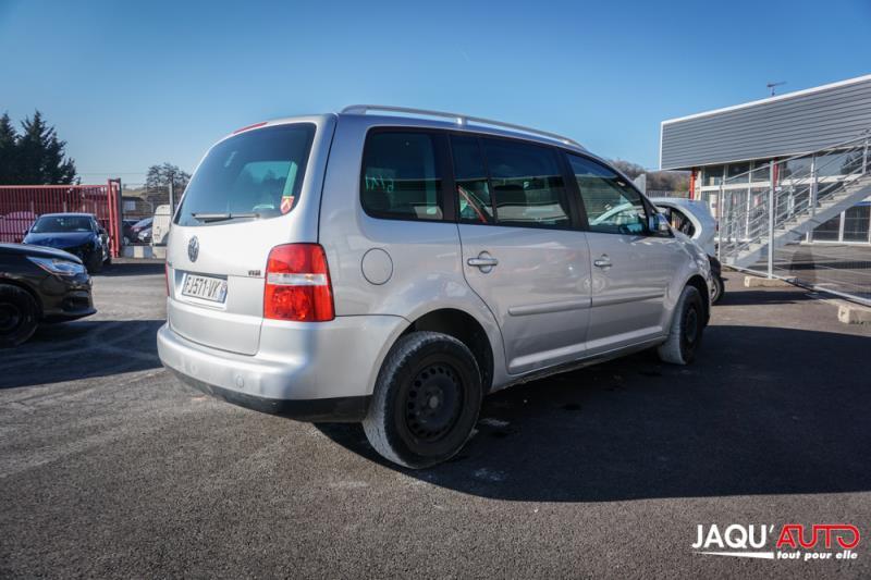 Condenseur de clim pour VOLKSWAGEN TOURAN 1 PHASE 1 Condenseur de clim pour VOLKSWAGEN TOURAN 1 PHASE 1