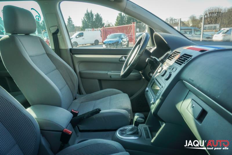 Condenseur de clim pour VOLKSWAGEN TOURAN 1 PHASE 1 Condenseur de clim pour VOLKSWAGEN TOURAN 1 PHASE 1