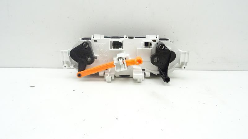 Commande chauffage CITROEN C3 3 PHASE 1 Essence - 1