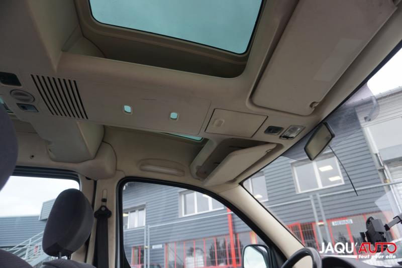 Poignee porte avant droit pour CITROEN BERLINGO 1 PHASE 2 Poignee porte avant droit pour CITROEN BERLINGO 1 PHASE 2