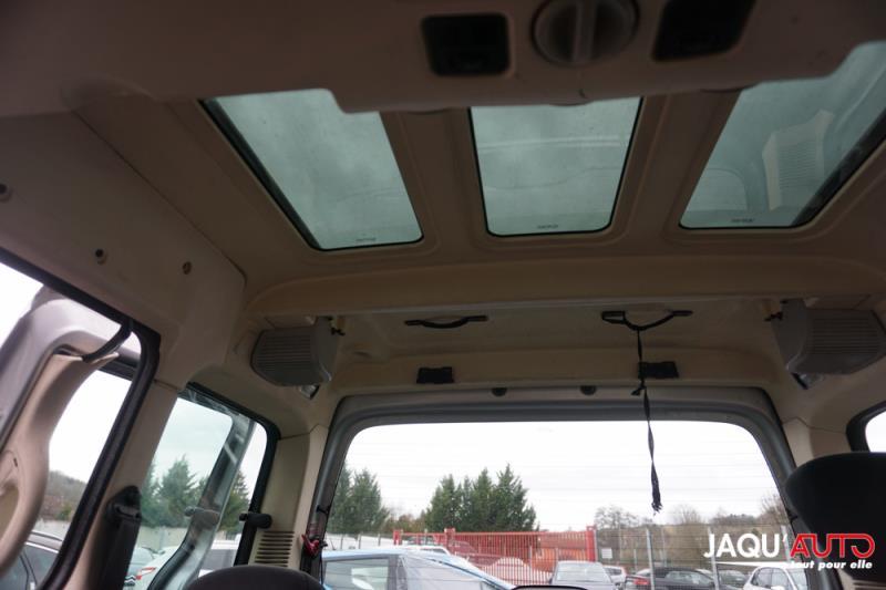 Poignee porte avant droit pour CITROEN BERLINGO 1 PHASE 2 Poignee porte avant droit pour CITROEN BERLINGO 1 PHASE 2