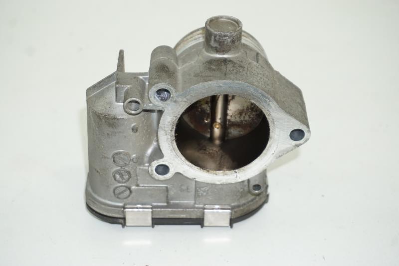 Boitier papillon PEUGEOT 206 PHASE 1 BREAK Essence - 1