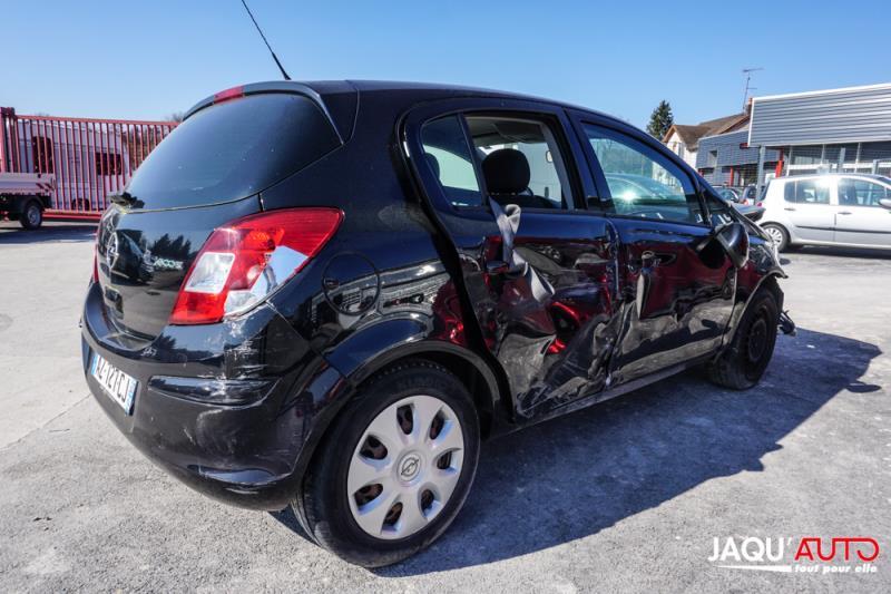 Platine feu arriere gauche pour OPEL CORSA D PHASE 1 Platine feu arriere gauche pour OPEL CORSA D PHASE 1