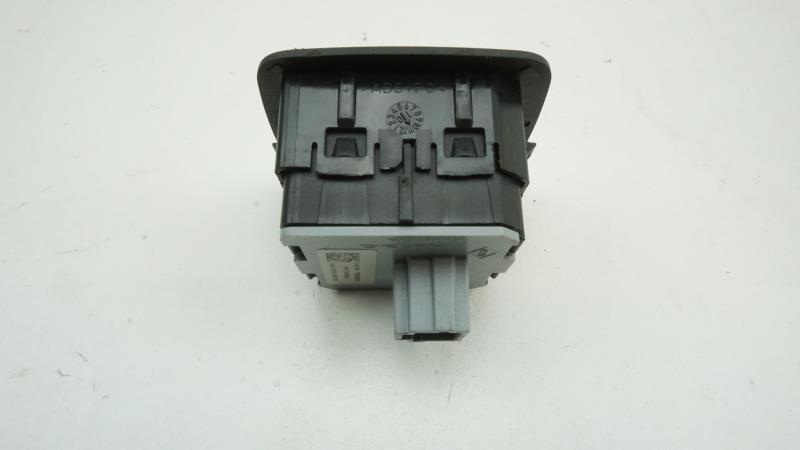 Bouton/Interrupteur RENAULT SCENIC 3 PHASE 1 Diesel - 1