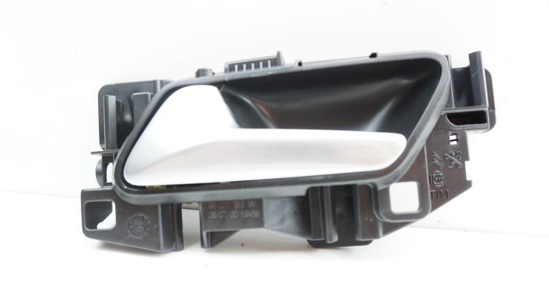 Poignee interieur avant droit PEUGEOT 308 2 SW PHASE 1 BREAK 98000002VV