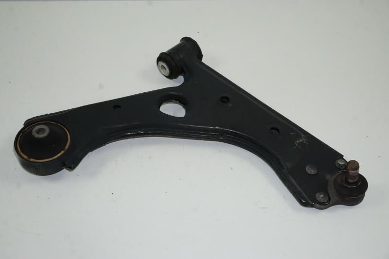 Triangle avant droit OPEL CORSA D PHASE 2 Essence - 1