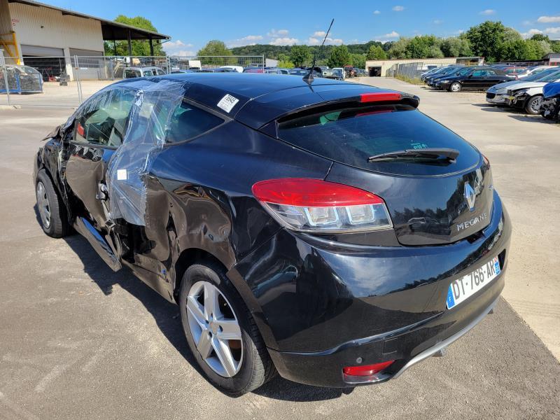 Enjoliveur anti brouillard pour RENAULT MEGANE 3 PHASE 3 COUPE Enjoliveur anti brouillard pour RENAULT MEGANE 3 PHASE 3 COUPE