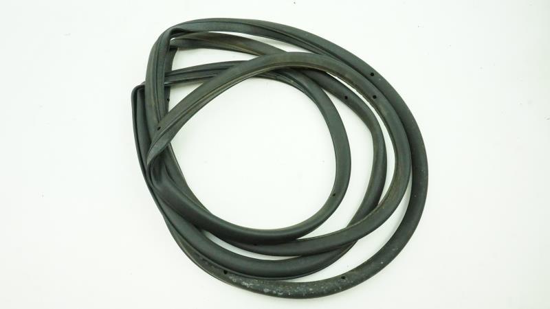 Guarnizione sportello posteriore sinistro VOLKSWAGEN PASSAT 5 Diésel - 1