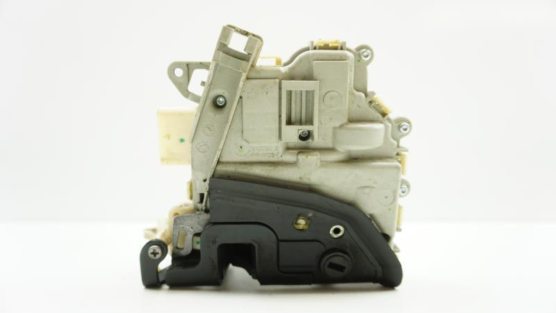Serrure arriere droit AUDI A4 3 AVANT PHASE 1 BREAK Diesel - 1