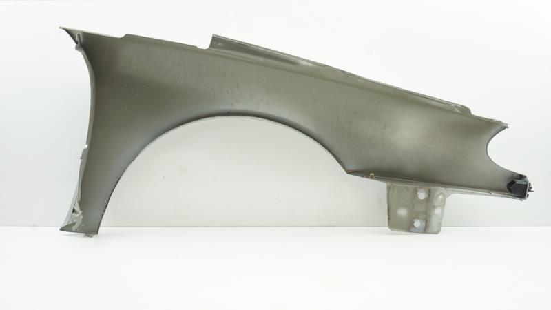 Aile Avant Droite Pour RENAULT Laguna II Phase 1 (11/2000 à 03/2005) - Occasion, Bon état, Code MZ2