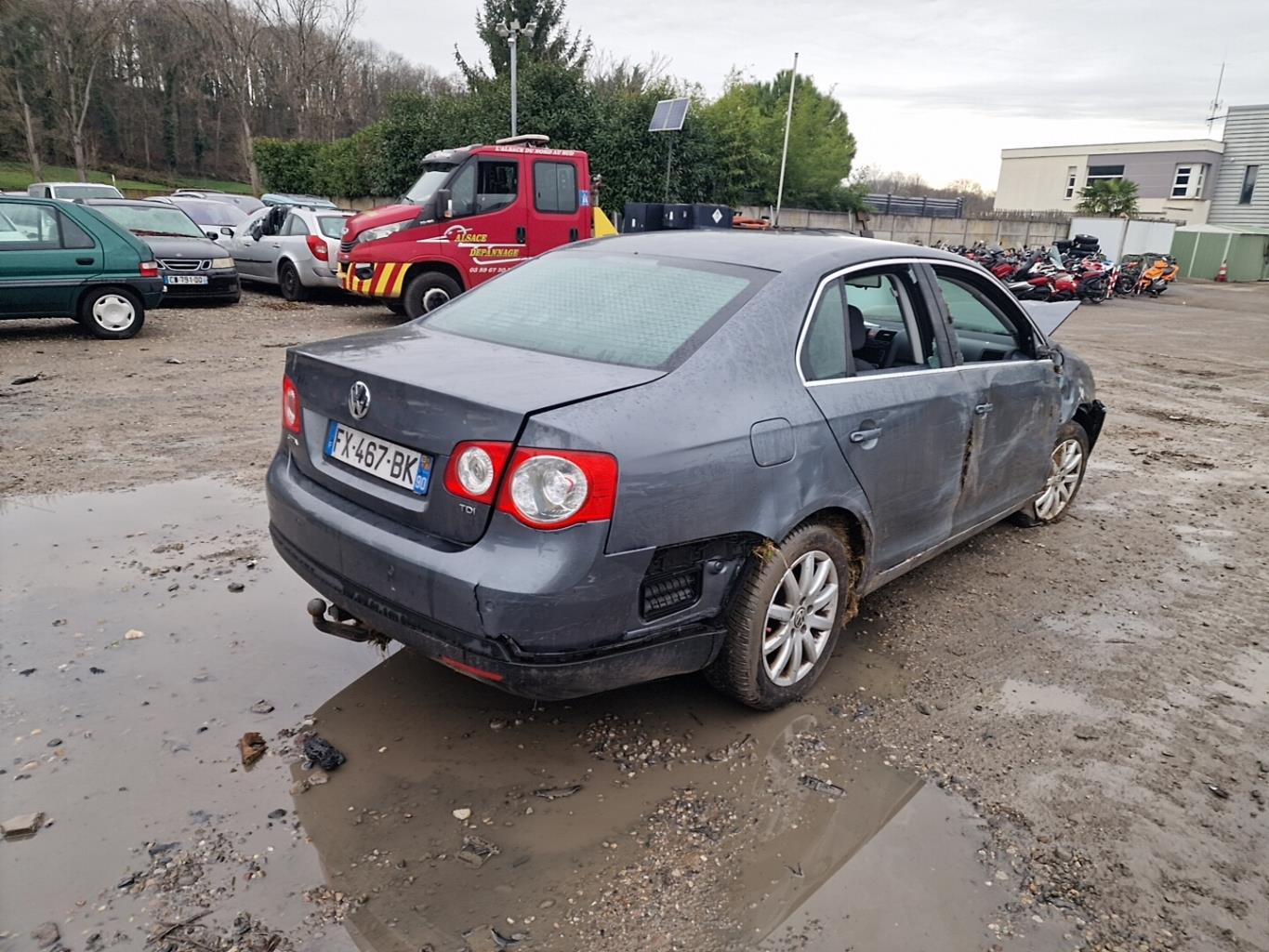 Feu arriere secondaire droit (feux) pour VOLKSWAGEN JETTA 3 Feu arriere secondaire droit (feux) pour VOLKSWAGEN JETTA 3