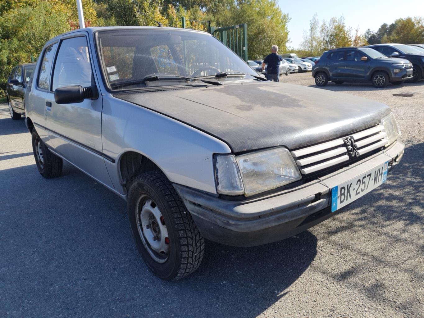 Retroviseur gauche pour PEUGEOT 205 PHASE 2 Retroviseur gauche pour PEUGEOT 205 PHASE 2