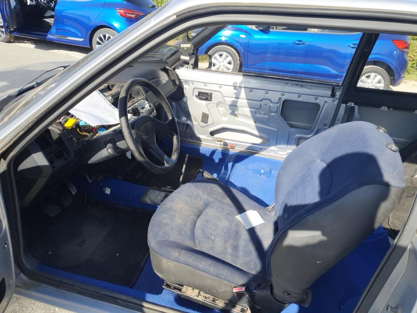Retroviseur gauche pour PEUGEOT 205 PHASE 2 Retroviseur gauche pour PEUGEOT 205 PHASE 2