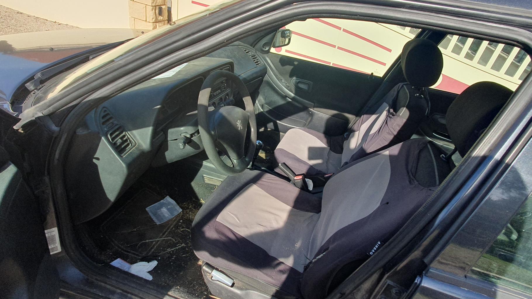 Leve vitre electrique avant droit pour PEUGEOT 306 BREAK Leve vitre electrique avant droit pour PEUGEOT 306 BREAK