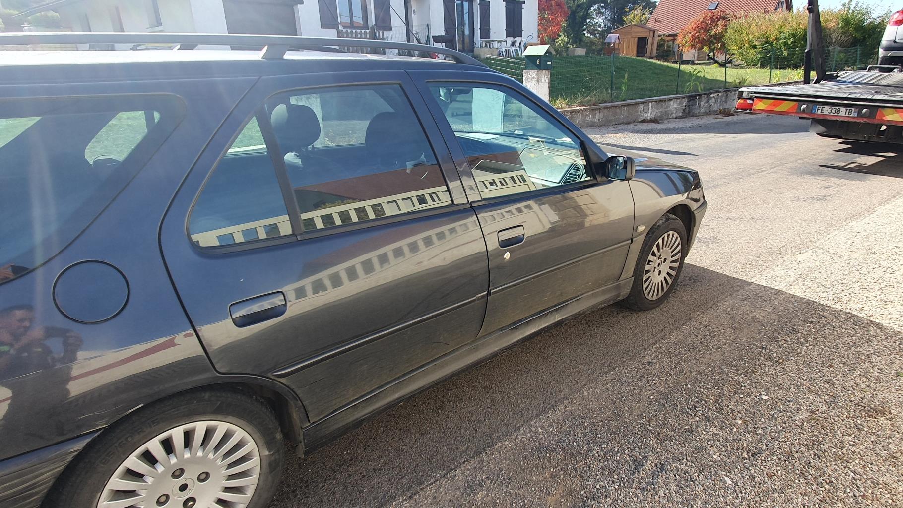 Leve vitre electrique avant droit pour PEUGEOT 306 BREAK Leve vitre electrique avant droit pour PEUGEOT 306 BREAK