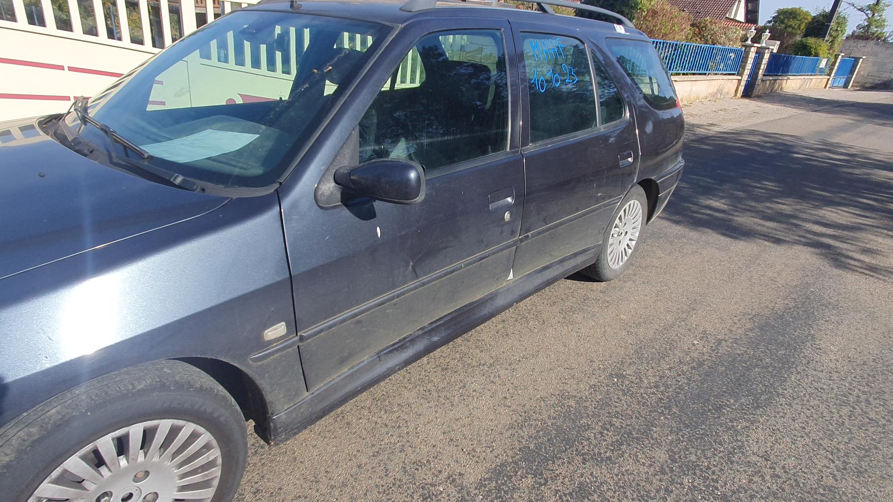 Leve vitre electrique avant droit pour PEUGEOT 306 BREAK Leve vitre electrique avant droit pour PEUGEOT 306 BREAK