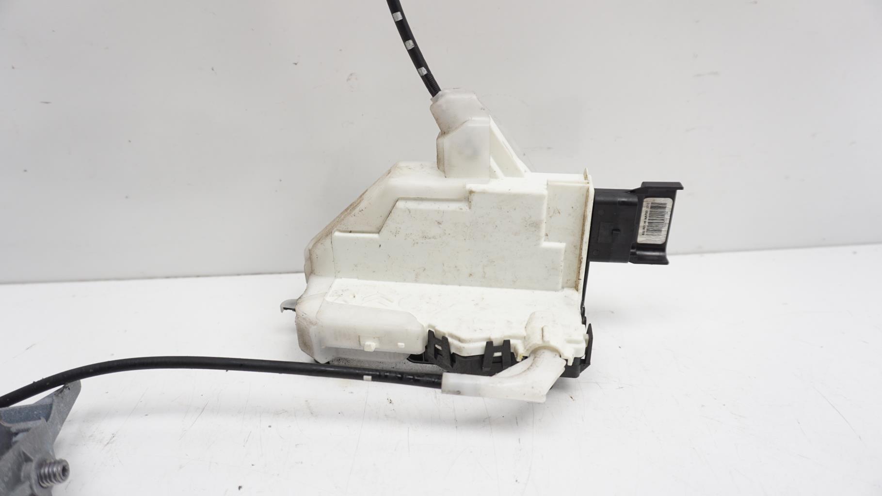 Serrure avant droit CITROEN DS3 PHASE 1 Diesel - 1