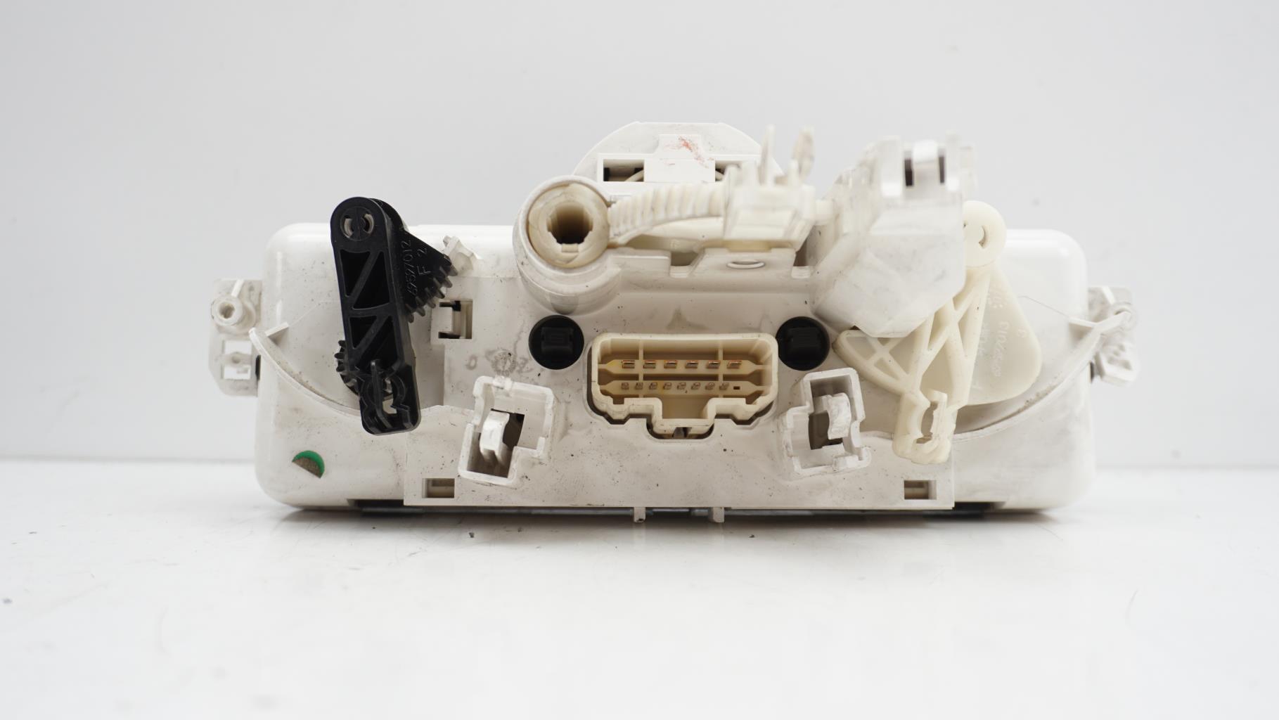 Commande chauffage RENAULT CLIO 3 PHASE 1 Diesel - 1