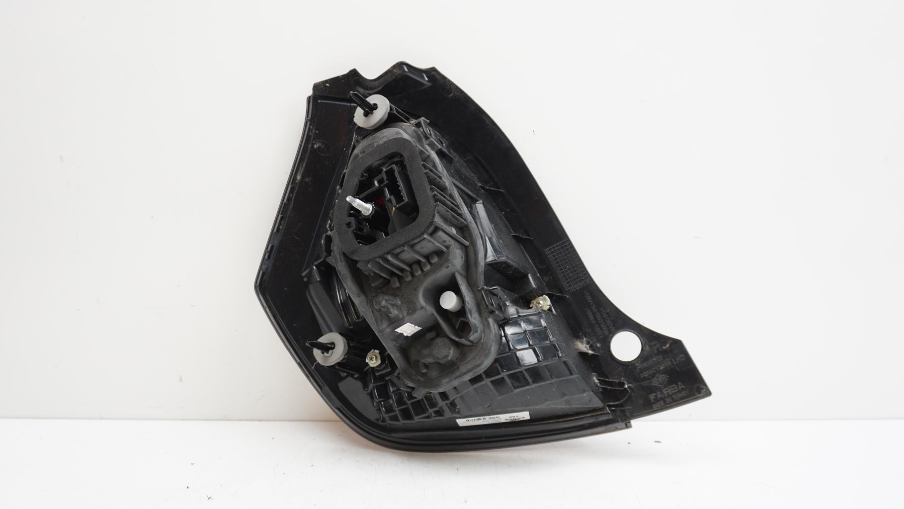 Fanale posteriore principale destro (luci) RENAULT TWINGO 3 Gasolina - 1