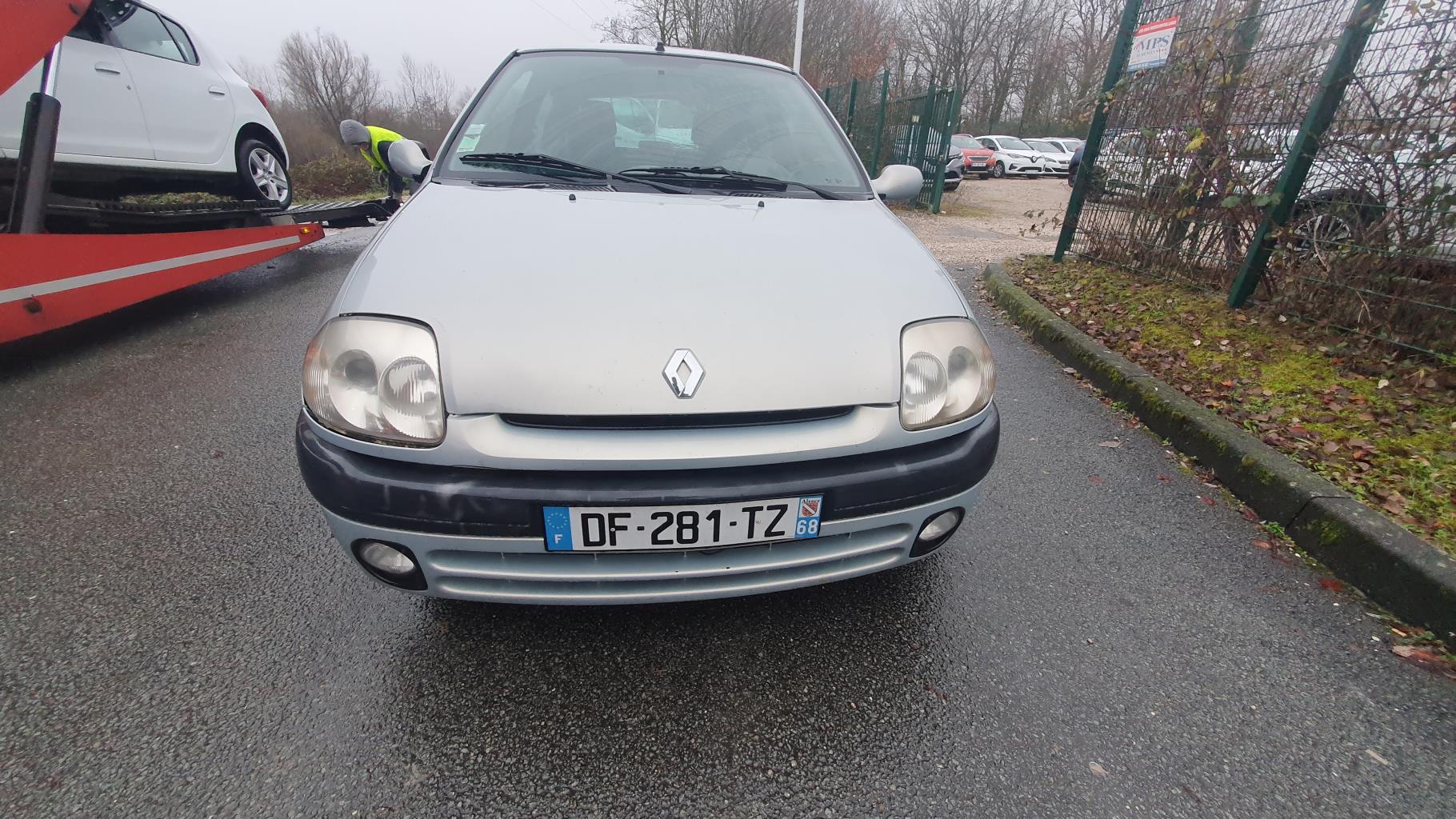 Plage arriere pour RENAULT CLIO 2 PHASE 1 Plage arriere pour RENAULT CLIO 2 PHASE 1