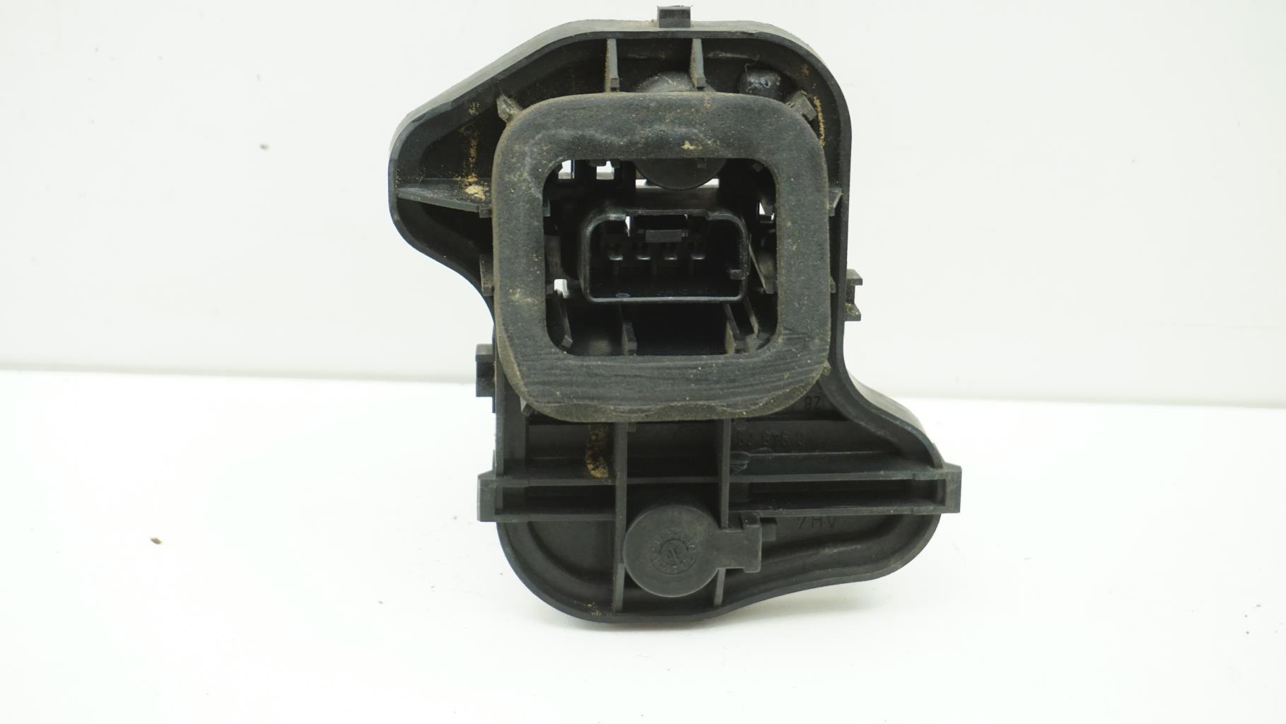 Base portalampade fanale posteriore destro VOLKSWAGEN GOLF 5 Diésel - 1