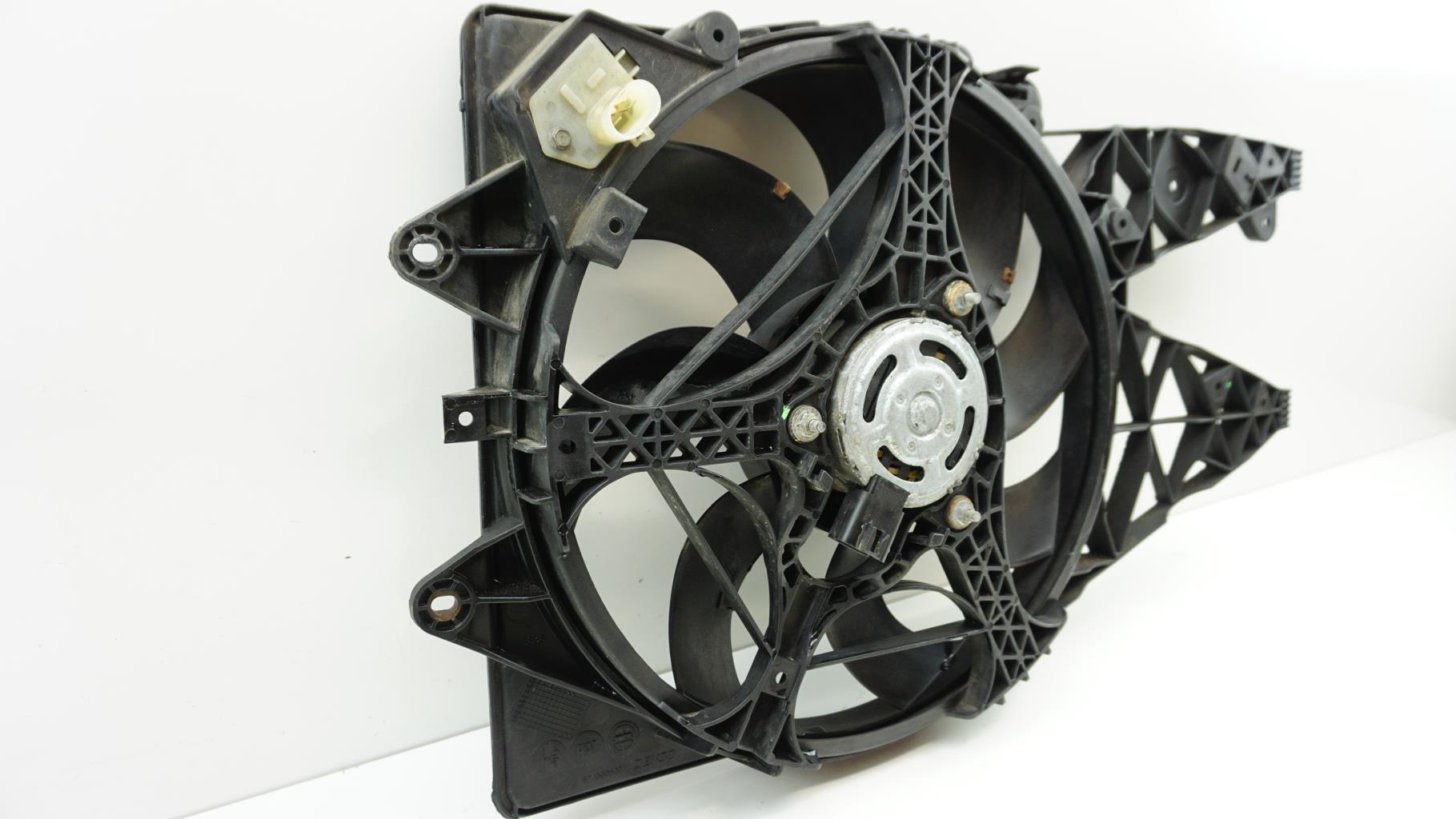Motoventilatore radiatore FIAT PUNTO EVO 3 Diésel - 1