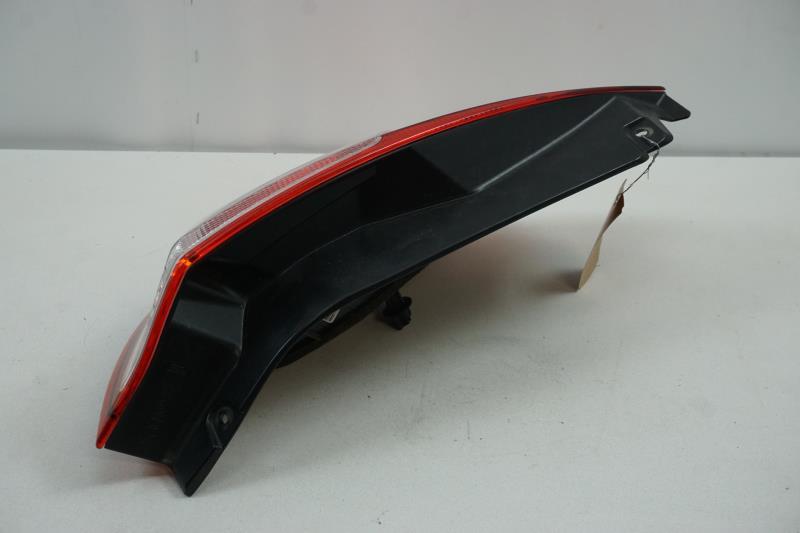 Fanale posteriore principale sinistro (luci) FORD FIESTA 6 PHASE 2 Gasolina - 1