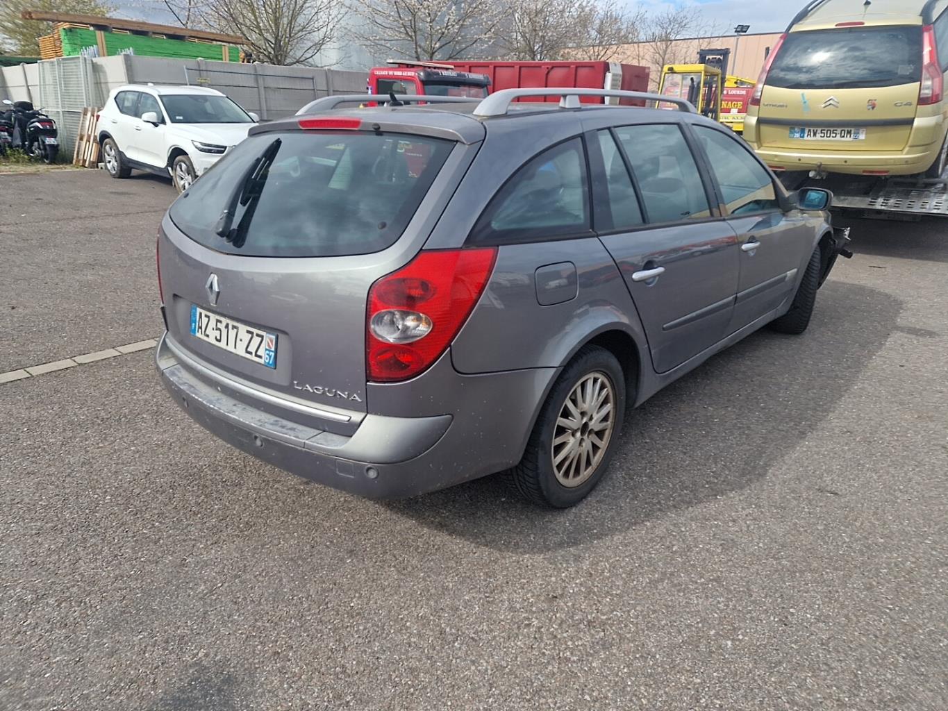 Serrure avant droit pour RENAULT LAGUNA 2 PHASE 2 BREAK Serrure avant droit pour RENAULT LAGUNA 2 PHASE 2 BREAK