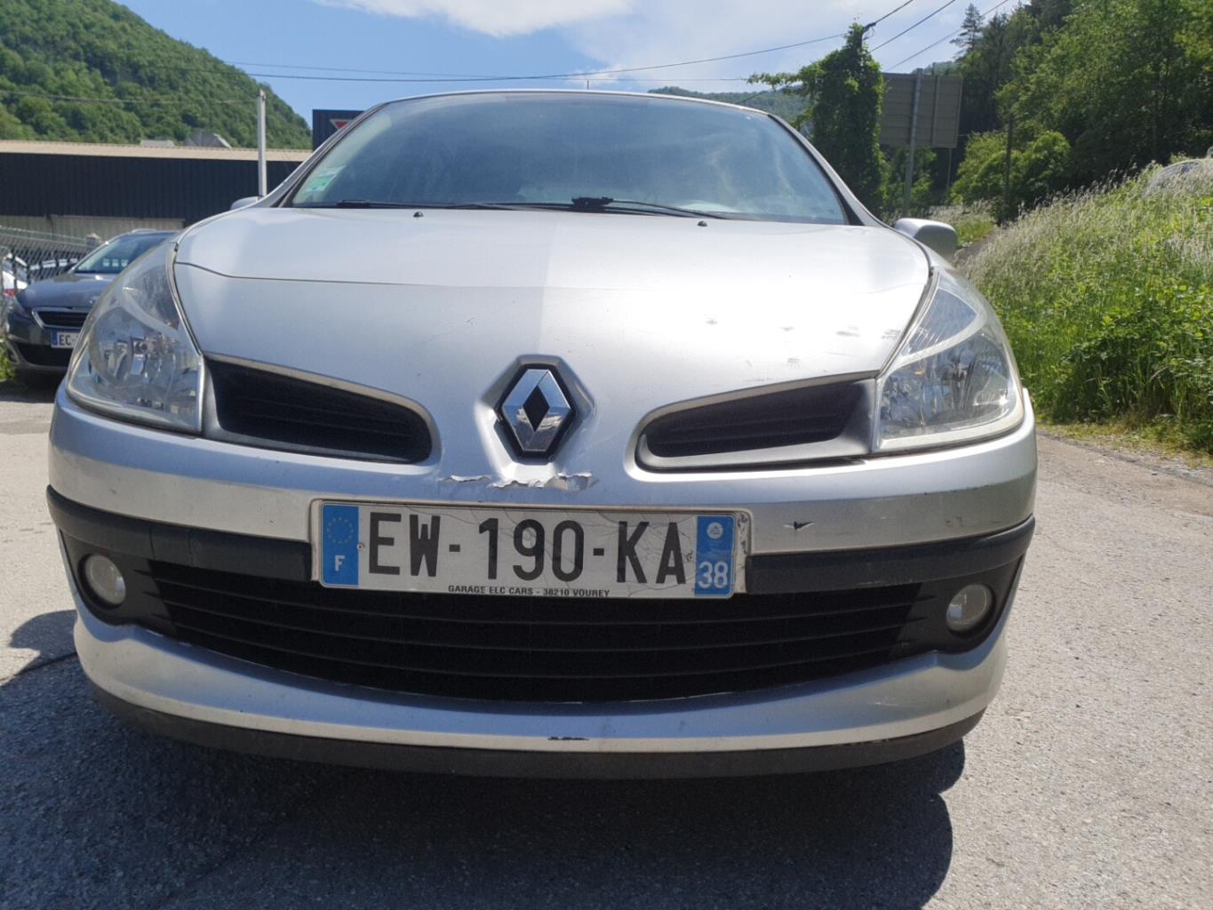 Phare avant droit de Renault Clio 3
