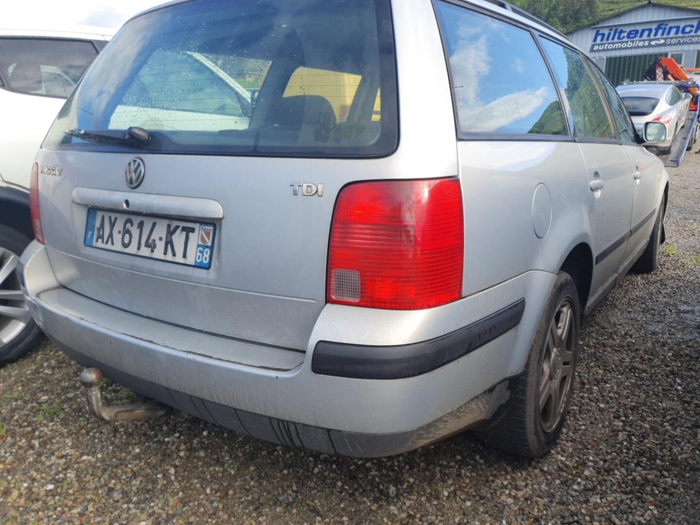 Feu arriere principal gauche (feux) pour VOLKSWAGEN PASSAT 4 PHASE 1 BREAK Feu arriere principal gauche (feux) pour VOLKSWAGEN PASSAT 4 PHASE 1 BREAK