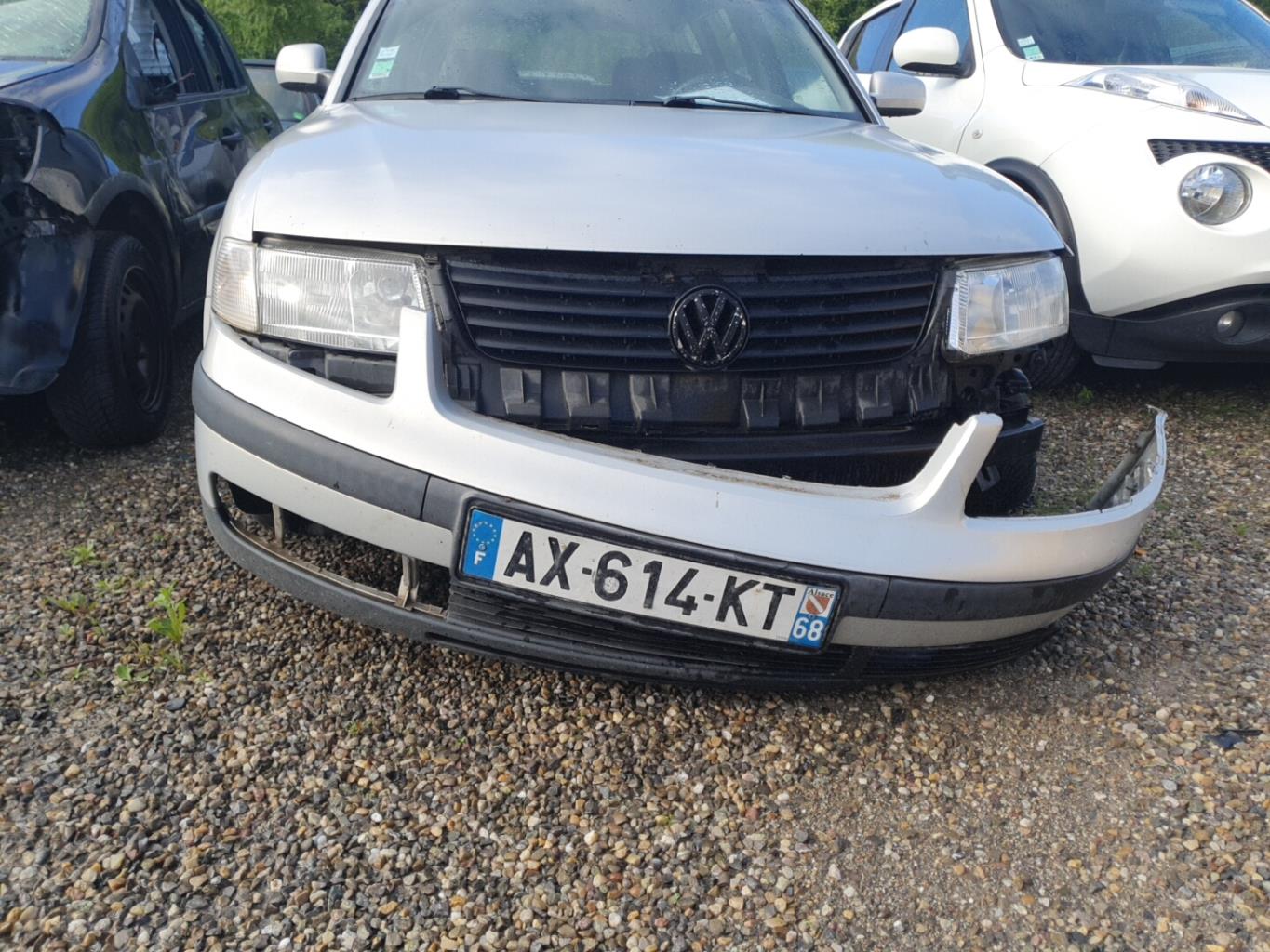 Feu arriere principal gauche (feux) pour VOLKSWAGEN PASSAT 4 PHASE 1 BREAK Feu arriere principal gauche (feux) pour VOLKSWAGEN PASSAT 4 PHASE 1 BREAK