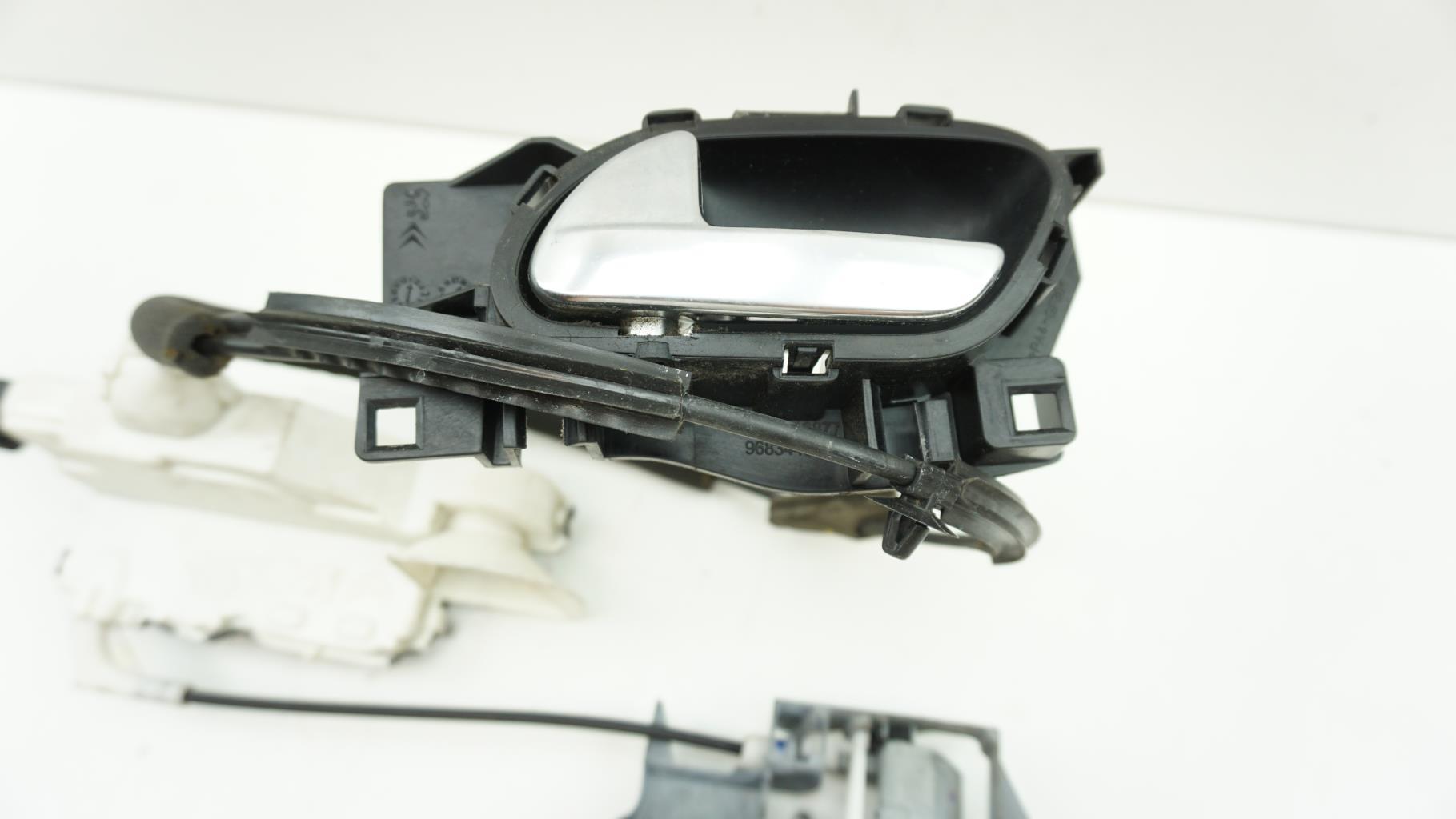 Serrure avant gauche CITROEN DS3 PHASE 1 Diesel - 1