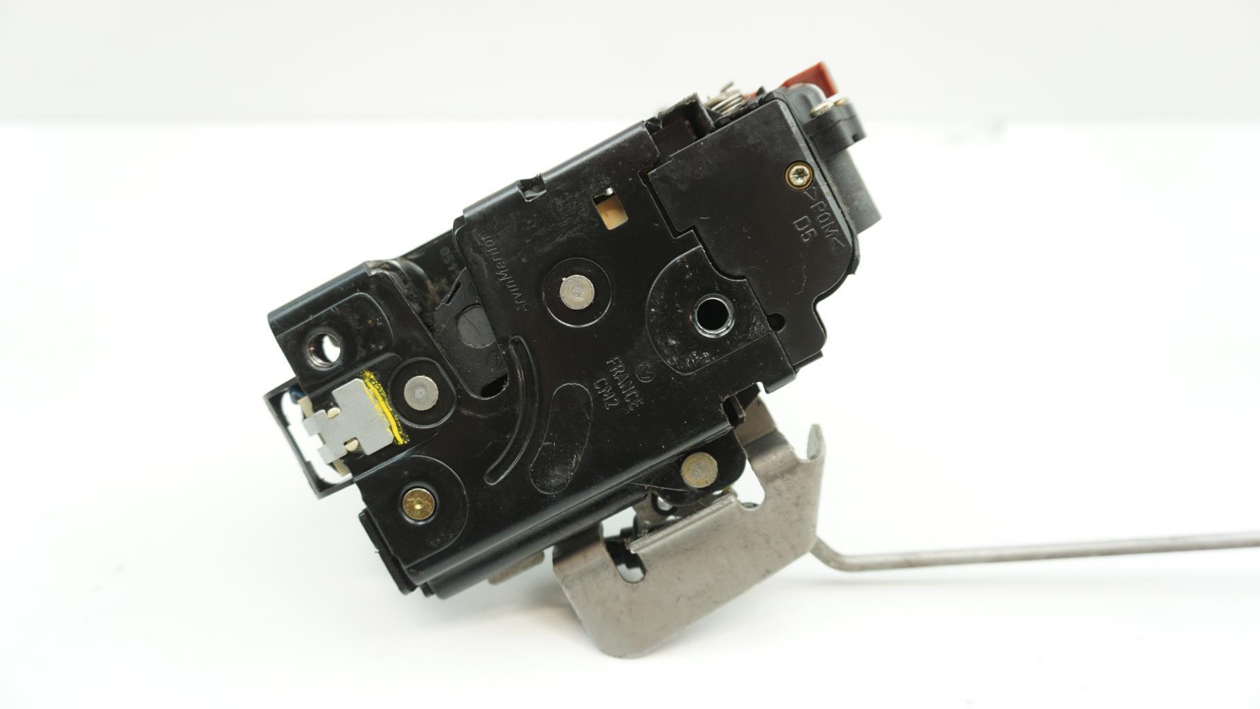Serrure avant droit AUDI A4 2 PHASE 1 Diesel - 1