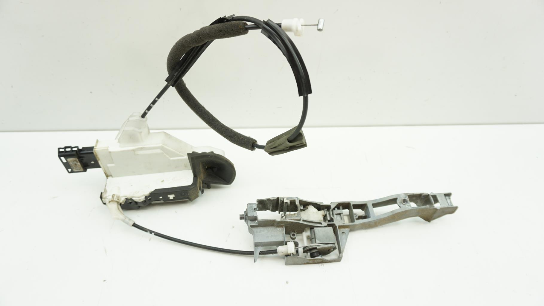 Serrure avant gauche CITROEN DS3 PHASE 1 Essence - 1