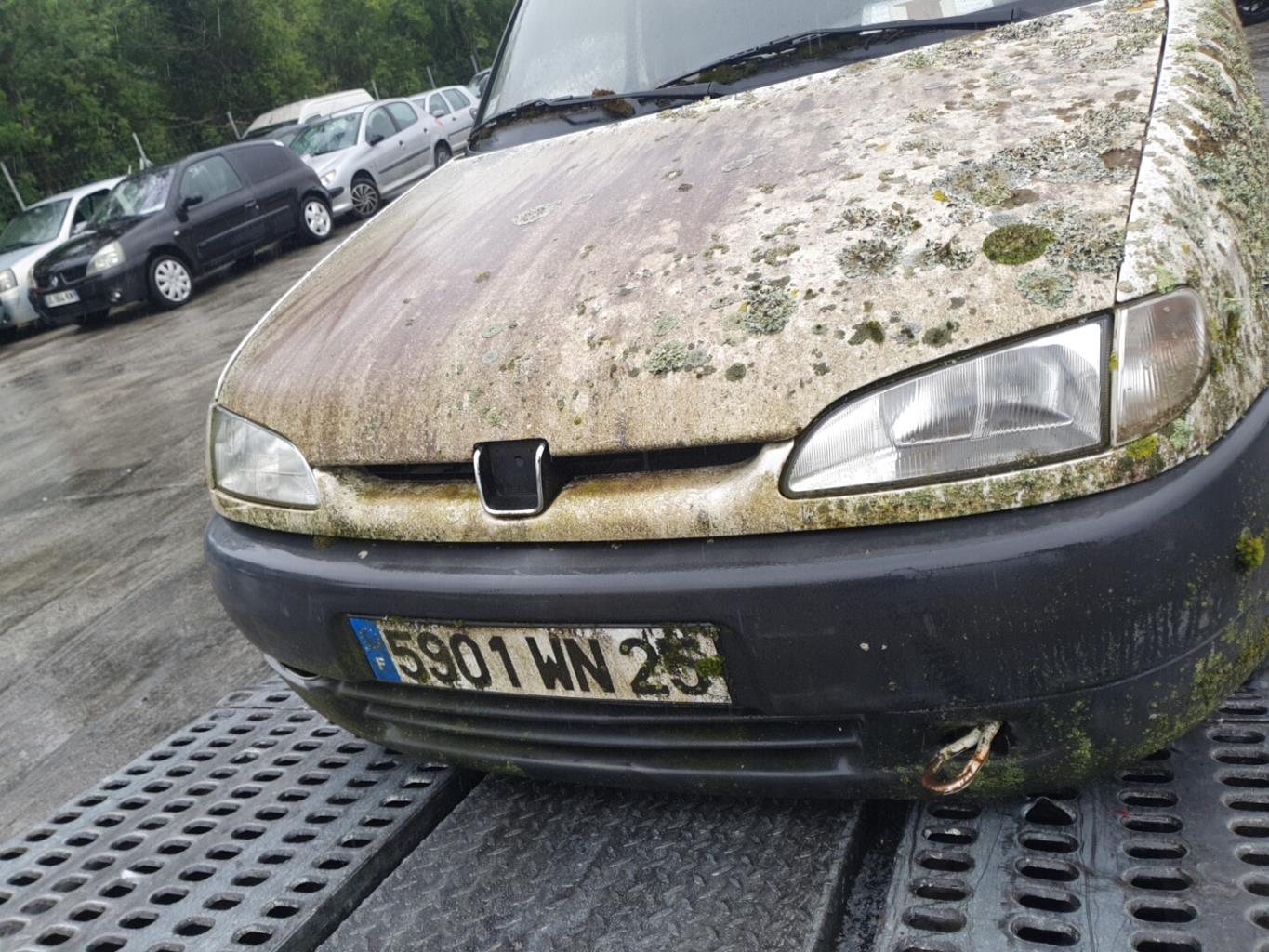 Serrure avant droit pour PEUGEOT PARTNER 1 PHASE 1 Serrure avant droit pour PEUGEOT PARTNER 1 PHASE 1